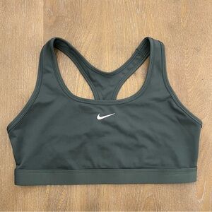 NWOT Nike Women's Light-support Non-padded Sports Bra
